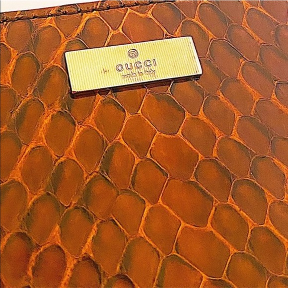 Authentic Gucci Tom Ford Rare Python Mini Vanity Case w/ Wrist Strap - Picture 3 of 12